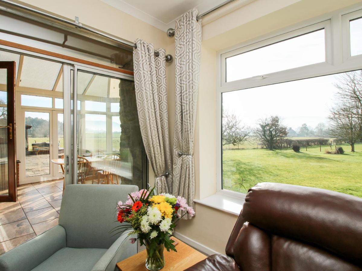 Villa Bicton Lea Acton  Exterior foto